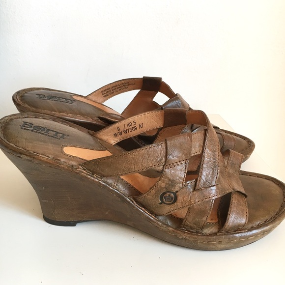 Born Shoes - BORN Leather Open Toe Wedge Sandal Brown size 9M